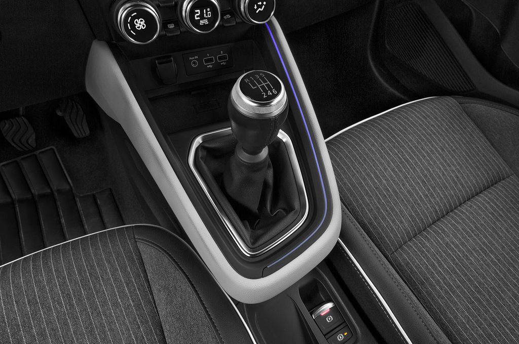 Renault Clio (Baujahr 2023) Techno 5 Türen Schalthebel