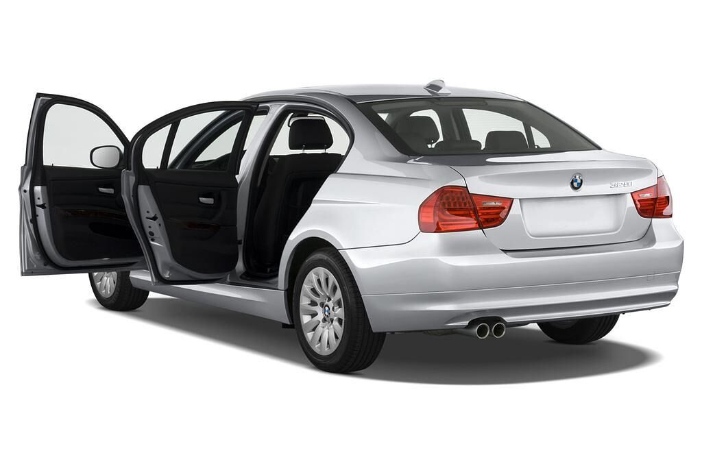 BMW 3 Series (Baujahr 2010) 325i 4 Türen Tür geöffnet