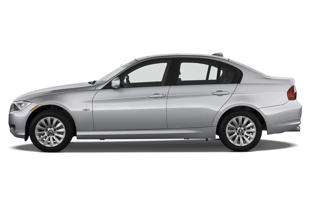 BMW 3 Series (Baujahr 2010) 325i 4 Türen Seitenansicht