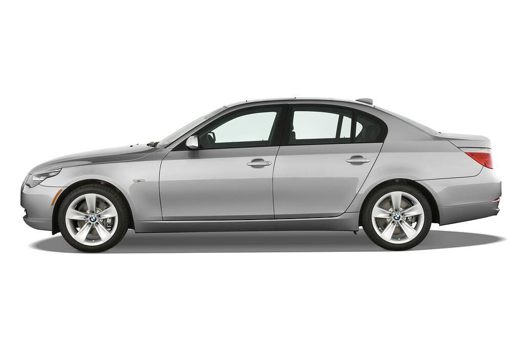 BMW 5 Series (Baujahr 2010) - 4 Türen Seitenansicht