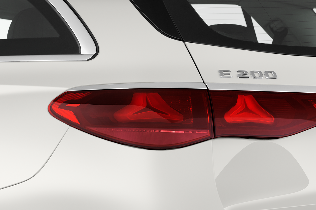 Mercedes E-Class (Baujahr 2024) Exclusive 5 Türen Rücklicht