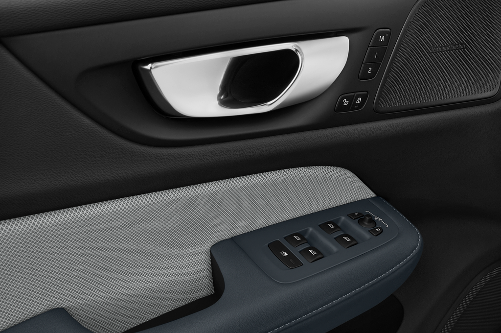 Volvo V60 (Baujahr 2021) R Design 5 Türen Bedienungselemente Tür