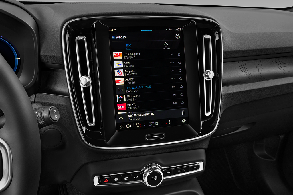 Volvo XC40 Recharge (Baujahr 2022) Ultimate 5 Türen Radio und Infotainmentsystem