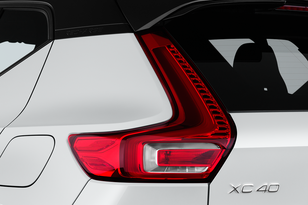Volvo XC40 Recharge (Baujahr 2023) Ultimate 5 Türen Rücklicht