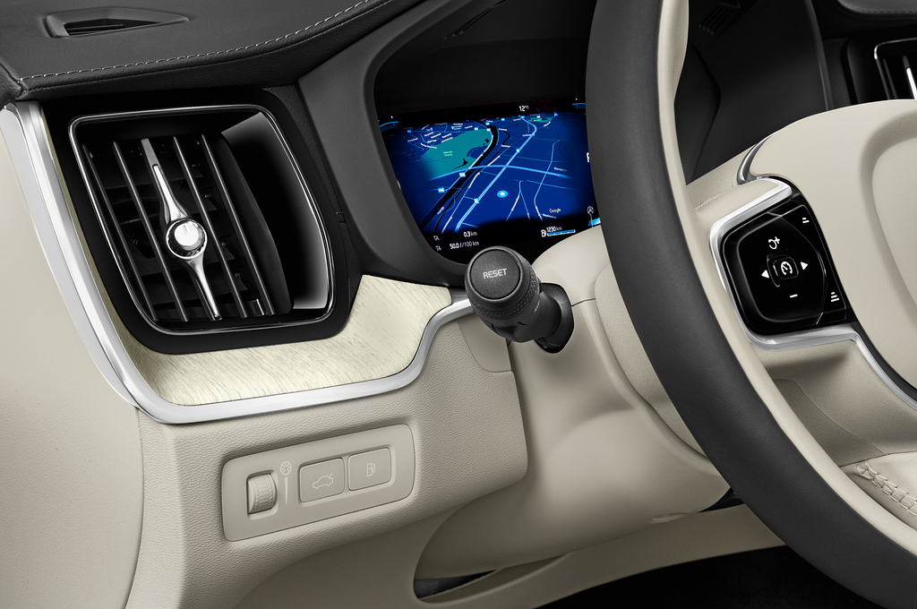 Volvo XC60 Recharge (Baujahr 2022) Inscription 5 Türen Lüftung