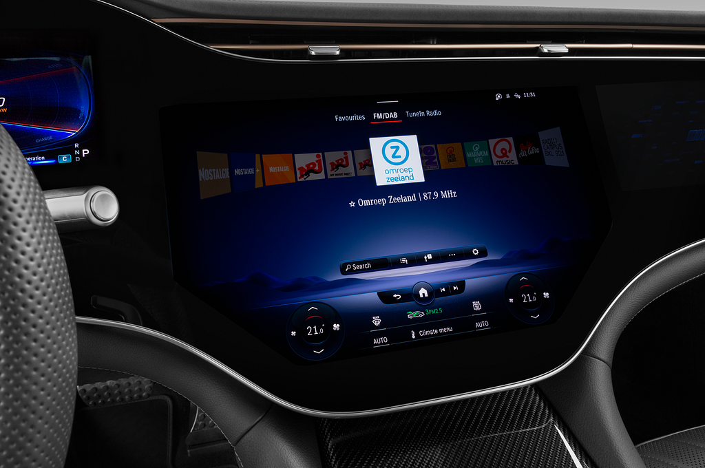 Mercedes EQS (Baujahr 2023) AMG 53 5 Türen Radio und Infotainmentsystem