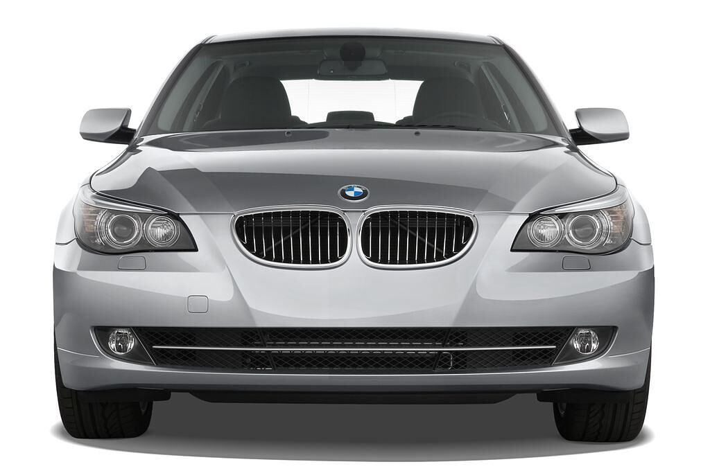 BMW 5 Series (Baujahr 2010) - 4 Türen Frontansicht