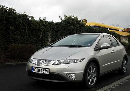 Praxistest: Honda Civic 1.8 i-VTEC - Anders sein