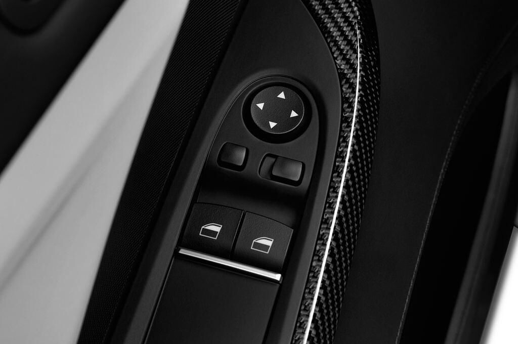 BMW M6 (Baujahr 2013) M6 2 Türen Bedienungselemente Tür