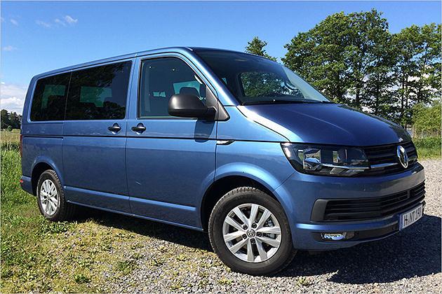 Das Multivan-Einstiegsmodell ist nicht weniger schick. Statt LED-Scheinwerfern gibts Halogen-Beleuchtung