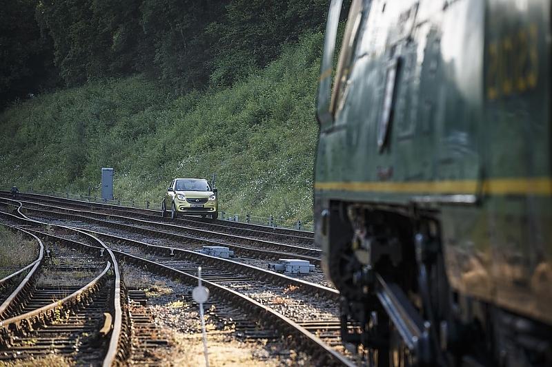 Auf geeigneten Schienen sind maximal 120 km/h möglich