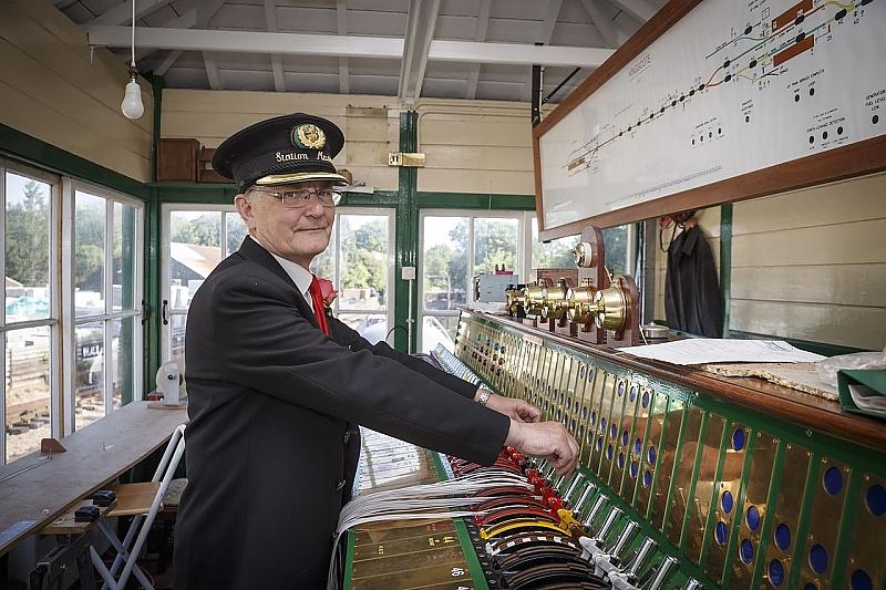 Die Signale werden noch händisch bedient