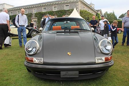 Porsche 911 Singer Targa - Bügelfalte