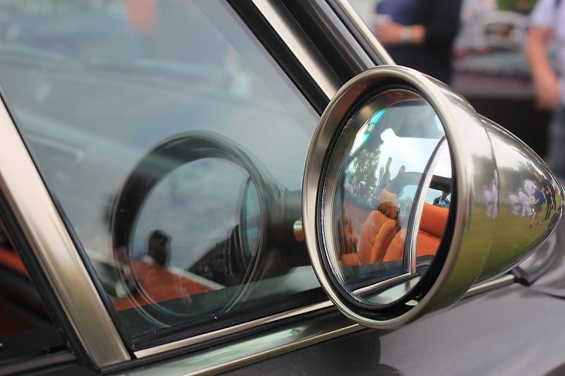 Alleine die Außenspiegel sind einen Blick wert