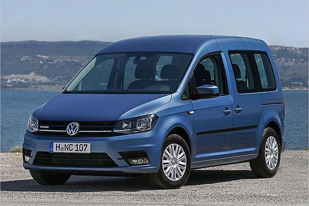 Äußerlich hat sich bei dem Hochdachkombi nicht so arg viel getan, aber er bekam nun Elemente des MQB unter die Haube