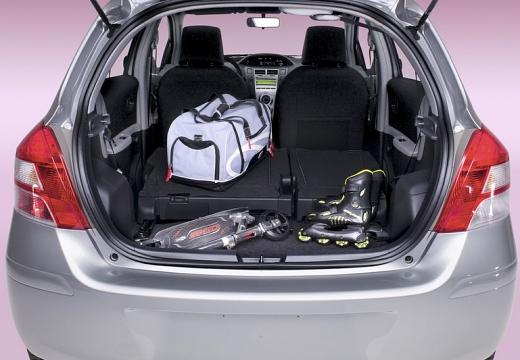 DAIHATSU Charade (2011 - 2013) Charade