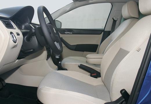 SEAT Toledo (2013 - ) Toledo 1.2