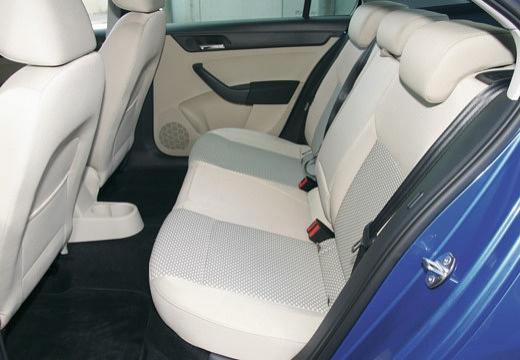 SEAT Toledo (2013 - ) Toledo 1.2