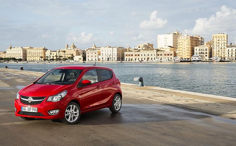 Er ist 3,68 Meter lang,...