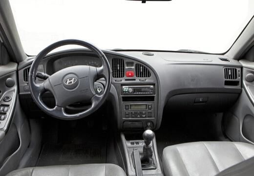 HYUNDAI Elantra (2000 - 2006) Elantra 1.
