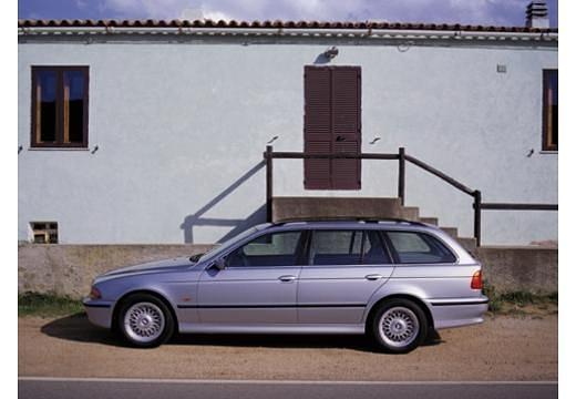 BMW-523i-touring--1997-2000-