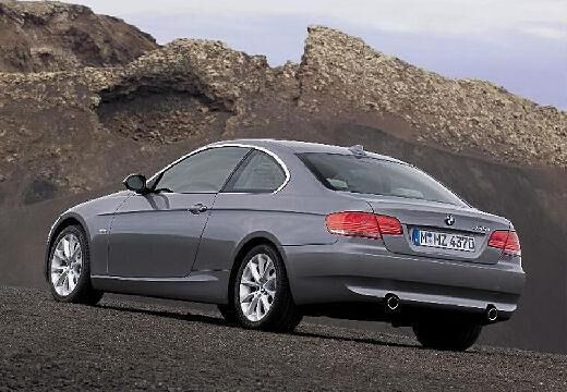 BMW-325i-Coupe--2006-2007-
