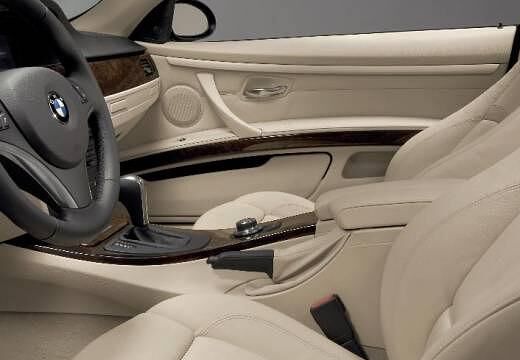 BMW-325i-Coupe--2006-2007-