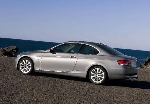 BMW-325i-Coupe--2006-2007-