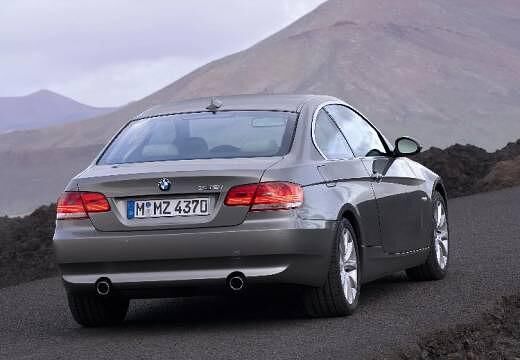 BMW-325i-Coupe--2006-2007-