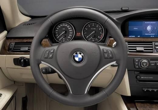 BMW-325i-Coupe--2006-2007-
