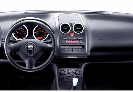 SEAT-Arosa-1-0--2000-2005-