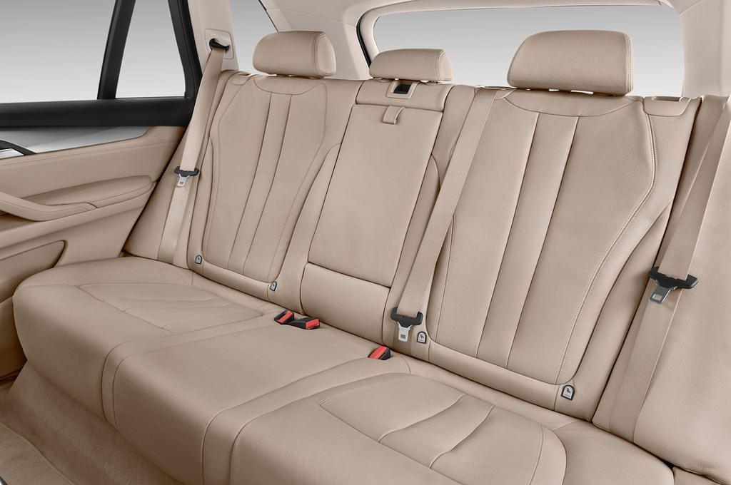 BMW X5 (Baujahr 2014) xDrive30d 5 Türen Rücksitze