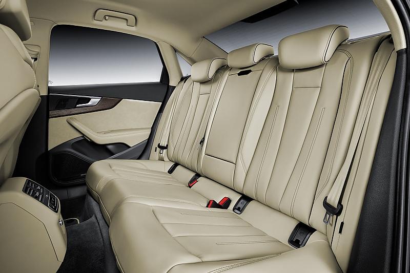 Audi A4 3.0 TDI - der Fond des neuen Audi A4