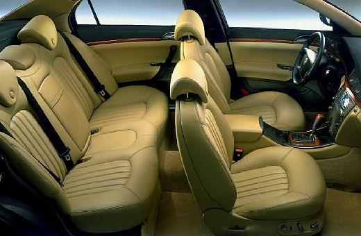 LANCIA-Thesis-2-4-20v--2002-2007-