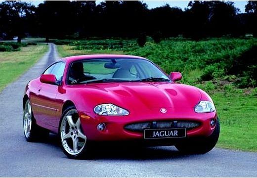 JAGUAR-XK8-Coupe--1996-1998-