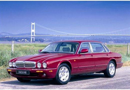 Jaguar XJ Limousine (1997–2003) 4.0 (284 PS)