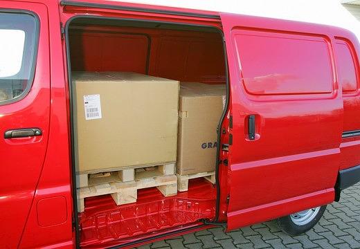 TOYOTA Hi Ace (1995 - 2011) HiAce D-4D