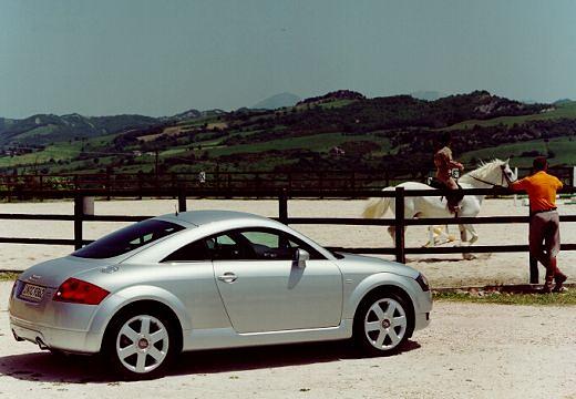 AUDI-TT-Coupe-quattro--2005-2006-