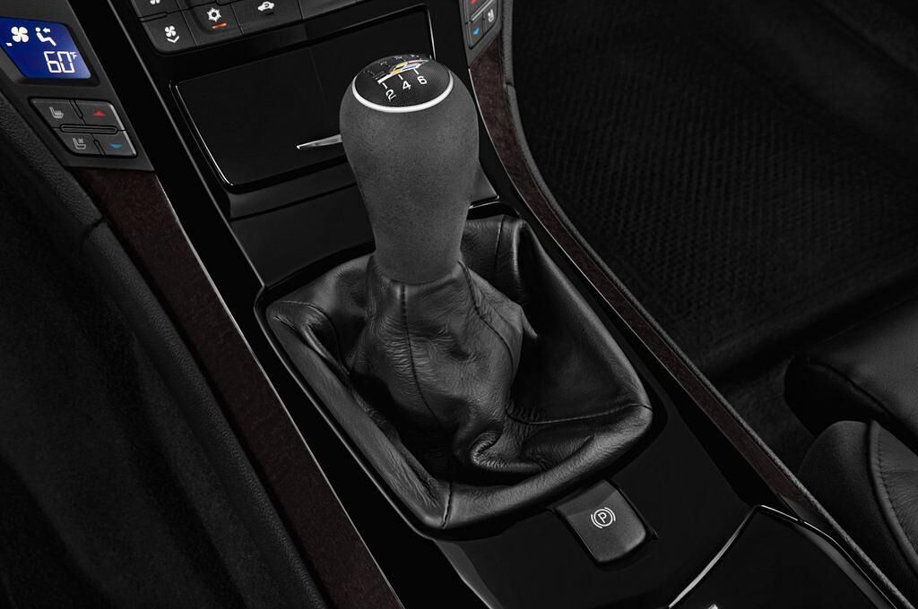 Cadillac CTS (Baujahr 2011) V 2 Türen Schalthebel