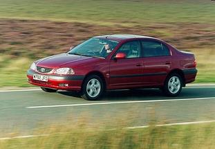 TOYOTA-Avensis-1-6--2000-2003-
