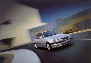 TOYOTA-Avensis-1-6--2000-2003-