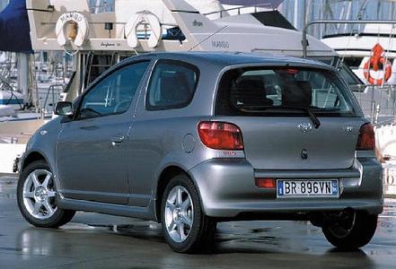 TOYOTA-Yaris-1-5--2001-2003-