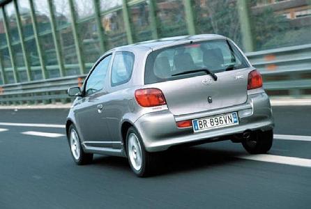 TOYOTA-Yaris-1-5--2001-2003-