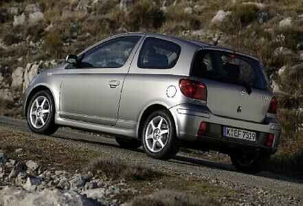 TOYOTA-Yaris-1-0--2003-2005-