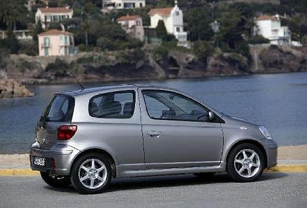 TOYOTA-Yaris-1-0--2003-2005-