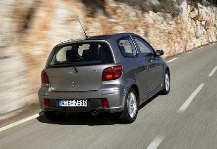 TOYOTA-Yaris-1-0--2003-2005-