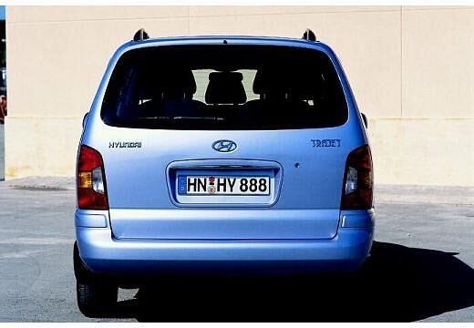HYUNDAI-Trajet-2-0--2000-2004-