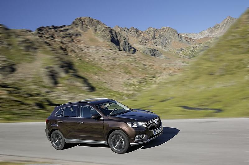 Der Borgward BX 7 wiegt 1.645 Kilogramm