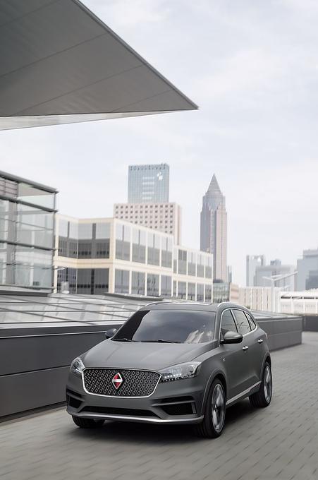 Der Allradantrieb kommt von BorgWarner