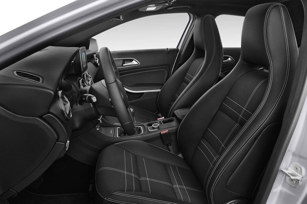 Mercedes A-Class (Baujahr 2013) Urban 5 Türen Vordersitze